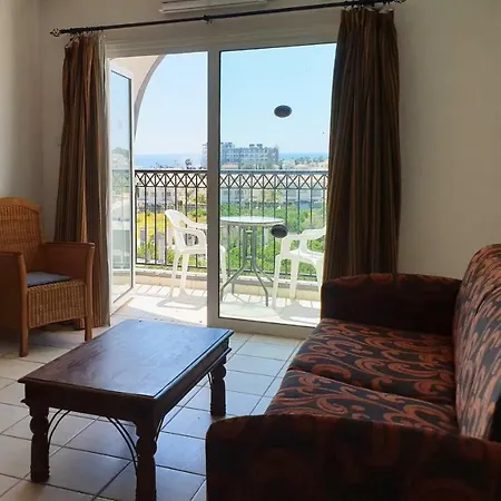 Paramount Aparthotel 4*