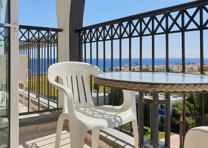 Paramount * Protaras