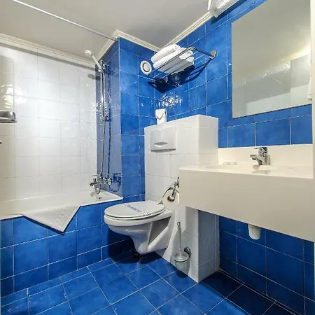 Lägenhetshotell Paramount 4*