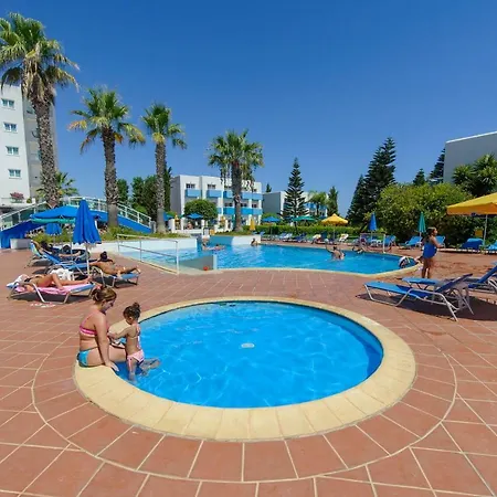 Lägenhetshotell Paramount 4*