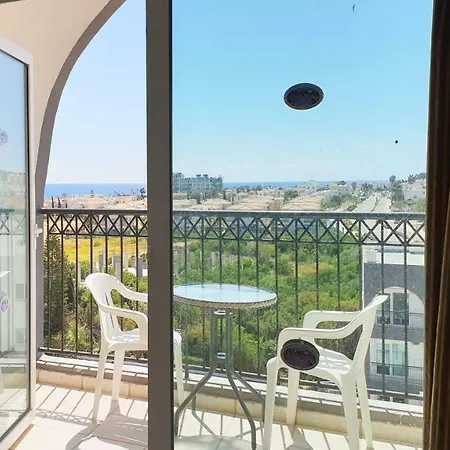 Paramount Lägenhetshotell Protaras